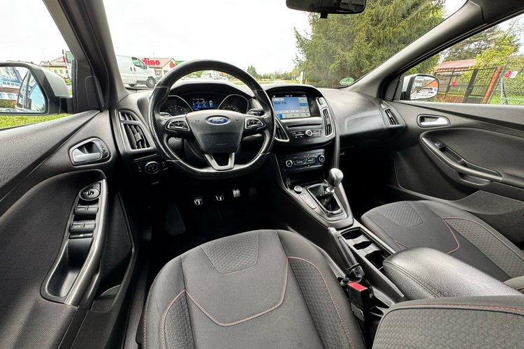 Ford Focus Benzyna Gwarancja ST-Line zdjęcie 22
