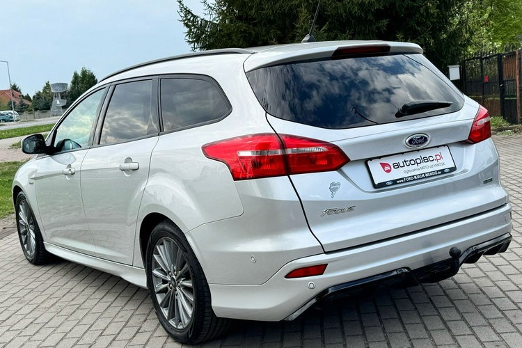 Ford Focus Benzyna Gwarancja ST-Line zdjęcie 4