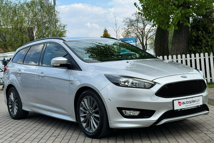 Ford Focus Benzyna Gwarancja ST-Line zdjęcie 9