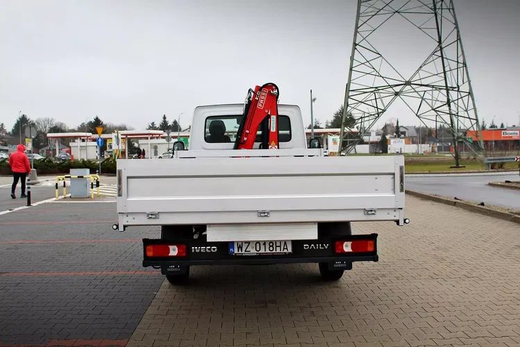 Iveco Daily 35S18 skrzynia otwarta + HDS / Żuraw Fassi M30A.12 zdjęcie 16