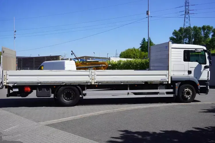 MAN TGM 18.340 / burtowy 18 EPAL / kab. sypialna zdjęcie 2