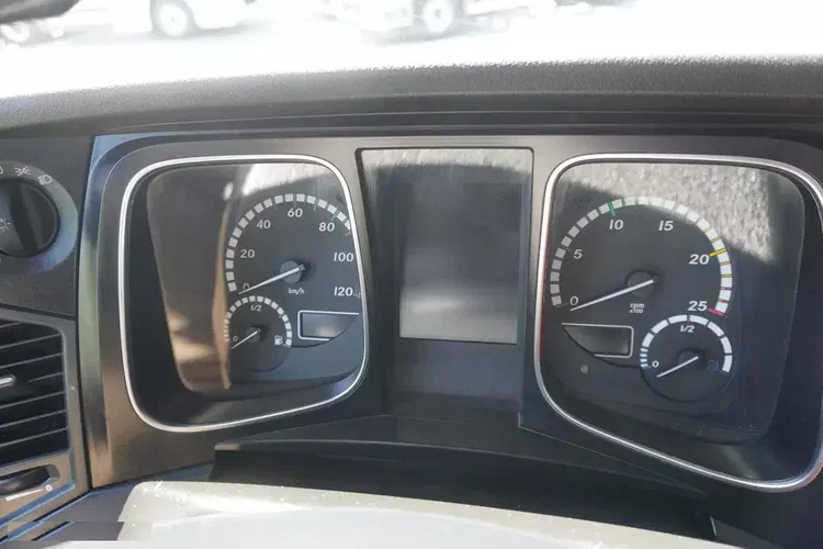 Mercedes Actros 2542 / Kabina Gigasalonka / BDF / 190 tys. km zdjęcie 17