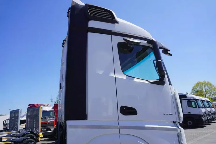 Mercedes Actros 2545 6×2 MP5 / FULL ADR / 12 sztuk zdjęcie 12