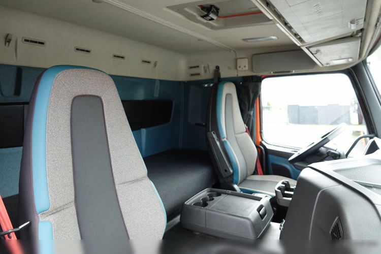 Volvo FMX 430 / HYDRAULIKA / ALUFELGI / EURO 6 / SPROWADZONY zdjęcie 32