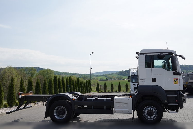 MAN TGS 18.420 / 4X4 /  RAMA DŁ. 5.6 M / NAVI / DO ZABUDOWY / SPROWADZONY  zdjęcie 9