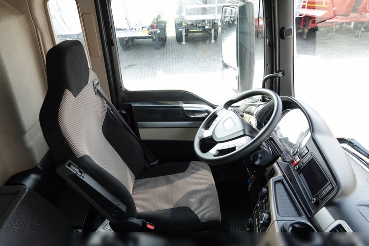 MAN TGS 18.420 / 4X4 /  RAMA DŁ. 5.6 M / NAVI / DO ZABUDOWY / SPROWADZONY  zdjęcie 30