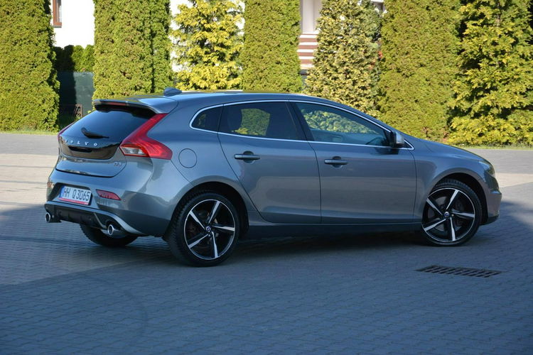 Volvo V40 R-Design Xenon LED Automat Kamera Navi Skóry Virtual zegary Alu 18" zdjęcie 13