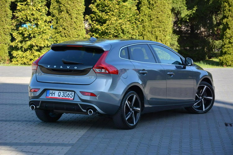 Volvo V40 R-Design Xenon LED Automat Kamera Navi Skóry Virtual zegary Alu 18" zdjęcie 14