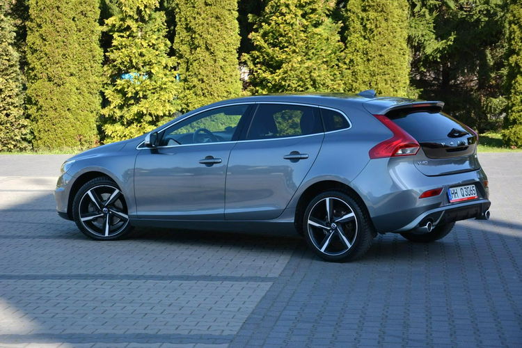 Volvo V40 R-Design Xenon LED Automat Kamera Navi Skóry Virtual zegary Alu 18" zdjęcie 5