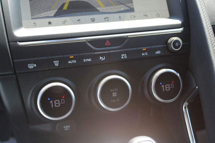 Jaguar E-Pace "S" AWD Salon Polska F-Vat Gwarancja Skóra Kamera zdjęcie 31