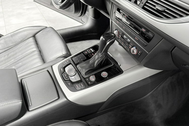 Audi A6 2.0 TDI 190PS SPORT Lift Klima 4 stref Panorama Dociągi drzwi NIEMIEC zdjęcie 19