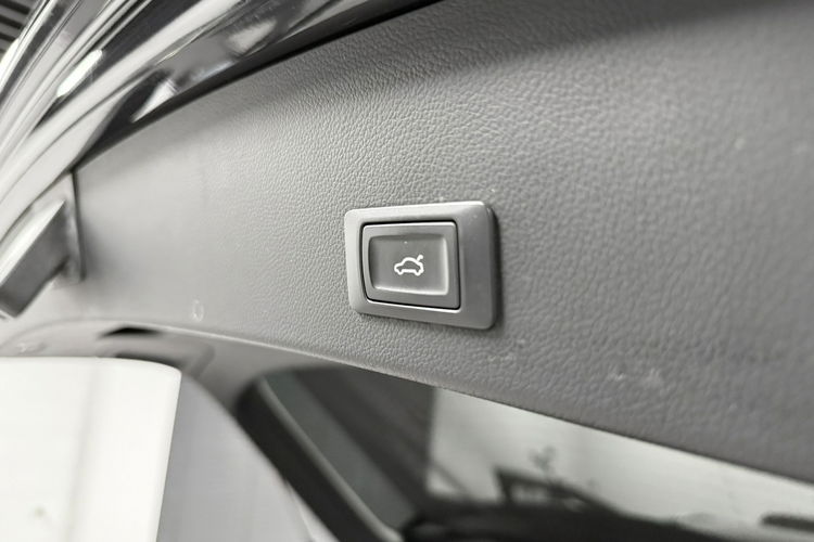 Audi A6 2.0 TDI 190PS SPORT Lift Klima 4 stref Panorama Dociągi drzwi NIEMIEC zdjęcie 37