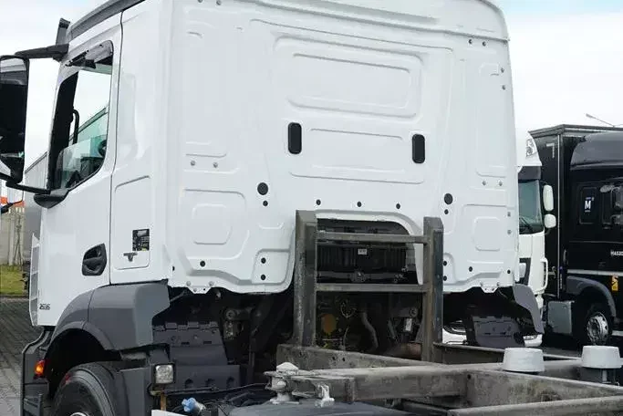 Mercedes / ANTOS / 2535 / ACC / E 6 / BDF + WINDA / 7.15 , 7.45, 7.82 M / OŚ SKRĘTNA zdjęcie 32