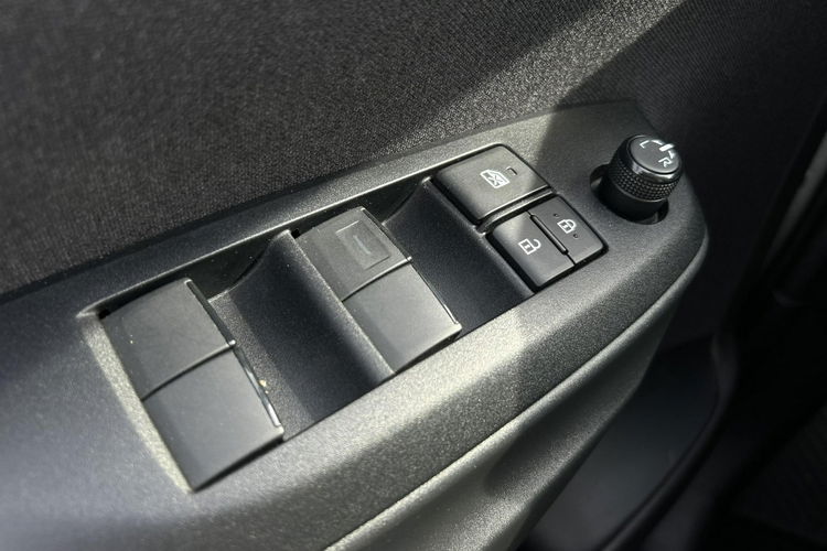 Toyota Yaris 1.5 Hybrid 116KM COMFORT STYLE TECH, salon Polska, gwarancja zdjęcie 21