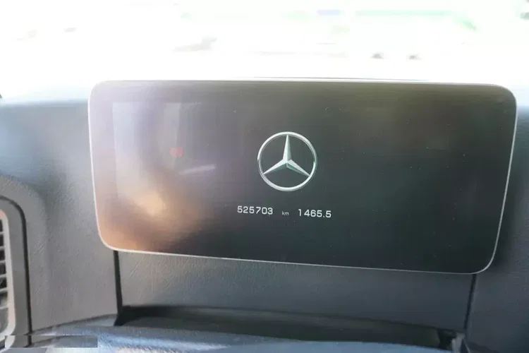 Mercedes Arocs 3563 8×4 / 630 KM / oś skrętna / Zabudowa z kłonicami zdjęcie 23