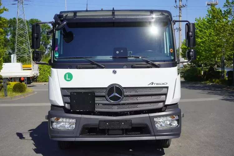 Mercedes Atego 1223 / FULL ADR / Rama 440 cm / Kab. sypialna / 175 tys. km zdjęcie 10