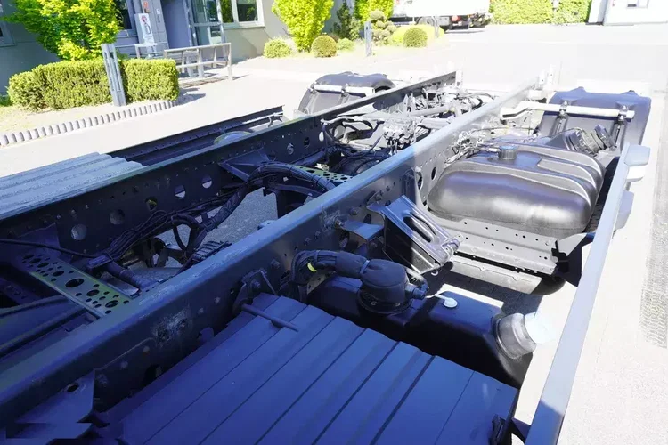 Mercedes Atego 1223 / FULL ADR / Rama 440 cm / Kab. sypialna / 175 tys. km zdjęcie 13