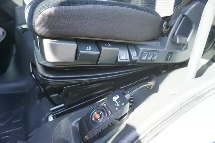 Mercedes Atego 1223 / FULL ADR / Rama 440 cm / Kab. sypialna / 175 tys. km zdjęcie 18