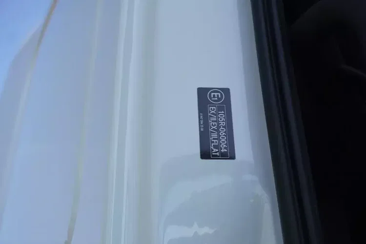 Mercedes Atego 1223 / FULL ADR / Rama 440 cm / Kab. sypialna / 175 tys. km zdjęcie 3