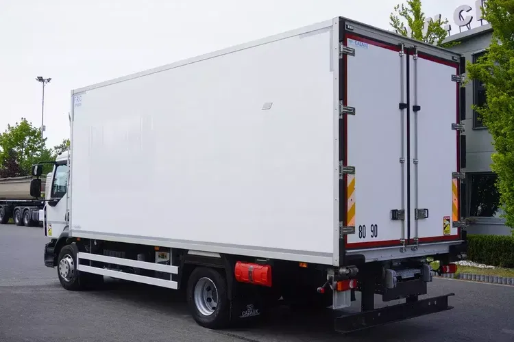 Renault D13 / 90 tys. km / Chłodnia hakowa / Thermoking T800R / 2 sztuki zdjęcie 10