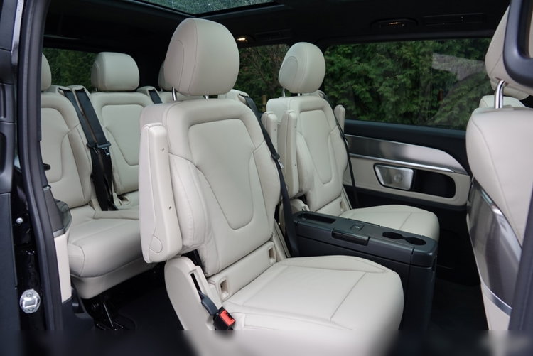 Mercedes -Benz V-Class V 300 d EXCLUSIVE długa zdjęcie 42