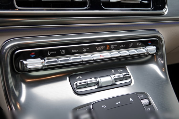 Mercedes -Benz V-Class V 300 d EXCLUSIVE długa zdjęcie 53