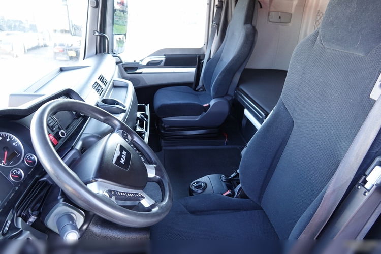MAN TGX 18.440 / EURO 6 / OPONY 100% /  SPROWADZONY / PO KONTRAKCIE SERWISOWYM zdjęcie 24