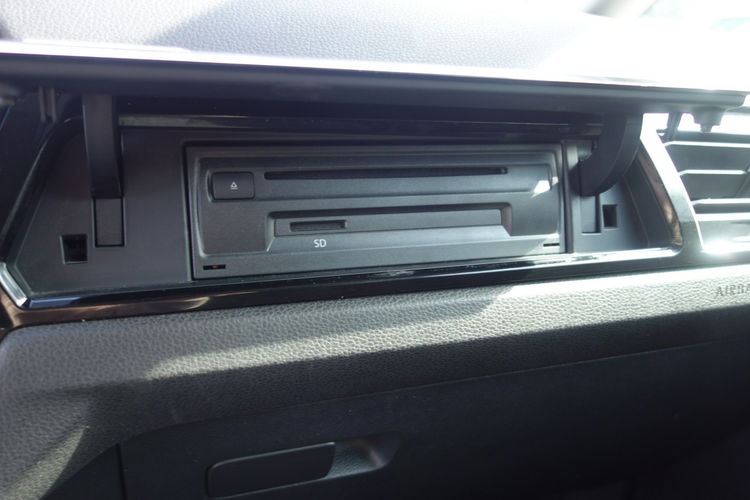 Touran Volkswagen Touran 2.0 TDI BMT Highline DSG zdjęcie 9