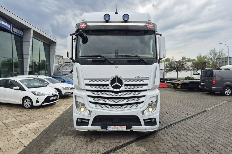 Actros 2548 Mercedes-Benz Actros 2548 Długa Rama 7.3M..3 oś skrętna zdjęcie 3