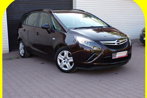 Opel Zafira Navi /Klimatronic /1.4 /140KM /I właść /2013r