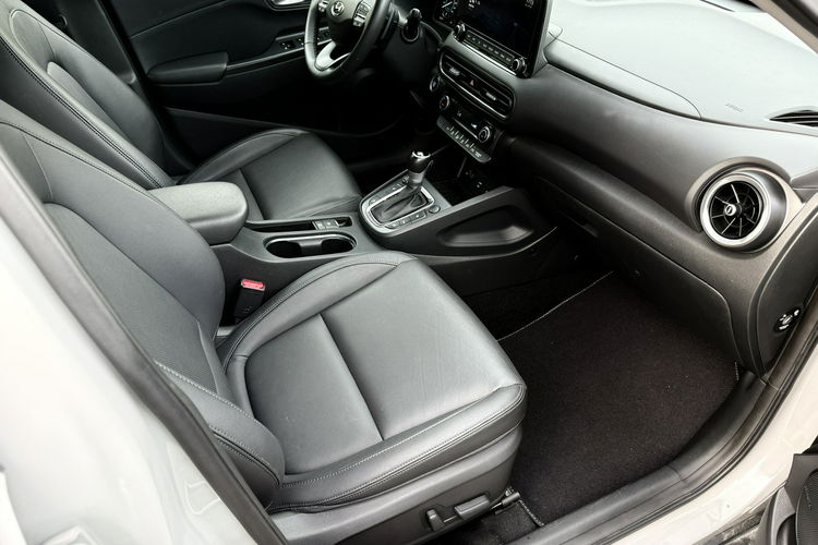 Hyundai Kona 48V. Virtual kokpit. Automat. Kamera . Hed-up. Navi. Skóra. Asystent zdjęcie 22