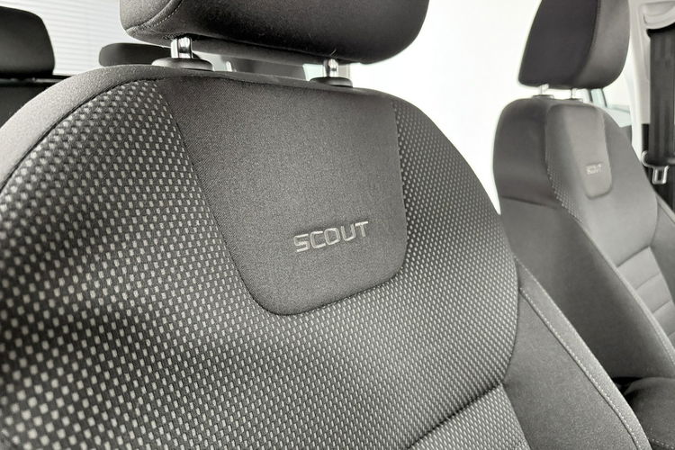 Skoda Octavia SCOUT 2.0 TDI 184KM DSG 4x4 AppleCar LED Duża Navi Tempomat Black HAK zdjęcie 14