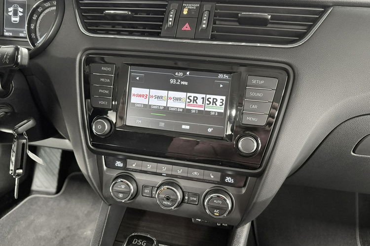 Skoda Octavia SCOUT 2.0 TDI 184KM DSG 4x4 AppleCar LED Duża Navi Tempomat Black HAK zdjęcie 16