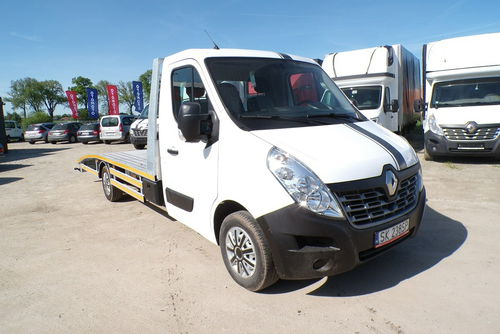 Renault Master auto laweta pomoc drogowa auto pomoc
