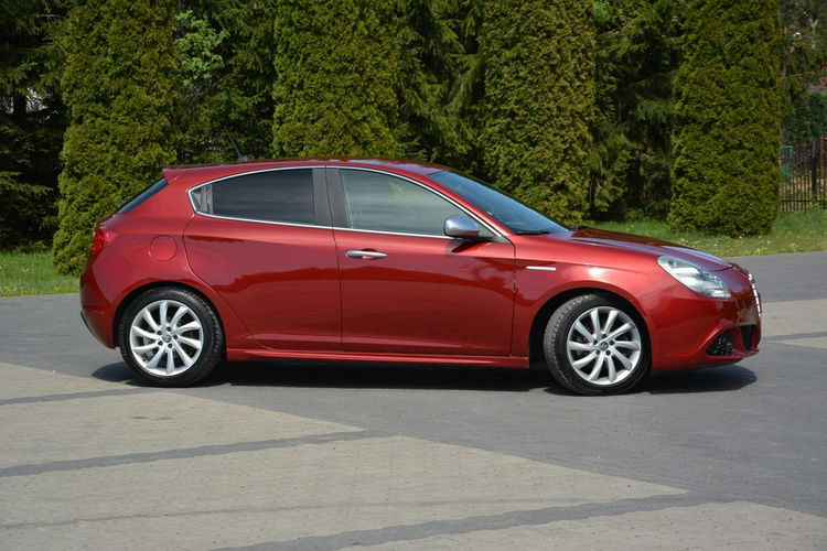 Alfa Romeo Giulietta 1.4T(170KM) Automat xenon ledy Navi czerwona nić Skóry Veloce Parkt. zdjęcie 12