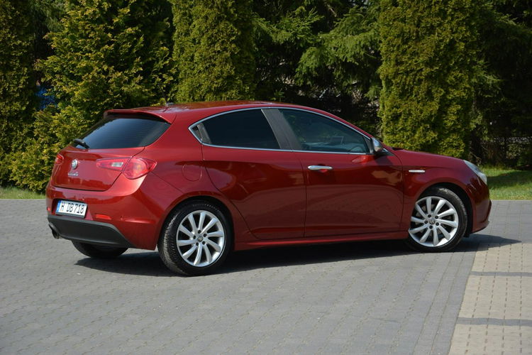 Alfa Romeo Giulietta 1.4T(170KM) Automat xenon ledy Navi czerwona nić Skóry Veloce Parkt. zdjęcie 13