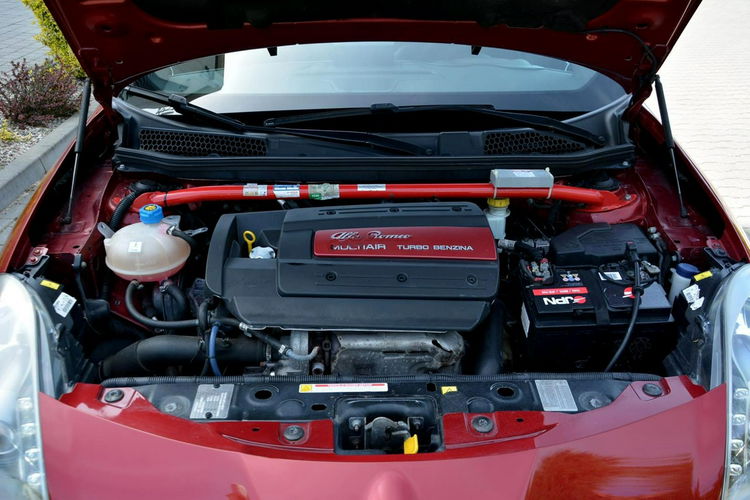 Alfa Romeo Giulietta 1.4T(170KM) Automat xenon ledy Navi czerwona nić Skóry Veloce Parkt. zdjęcie 32