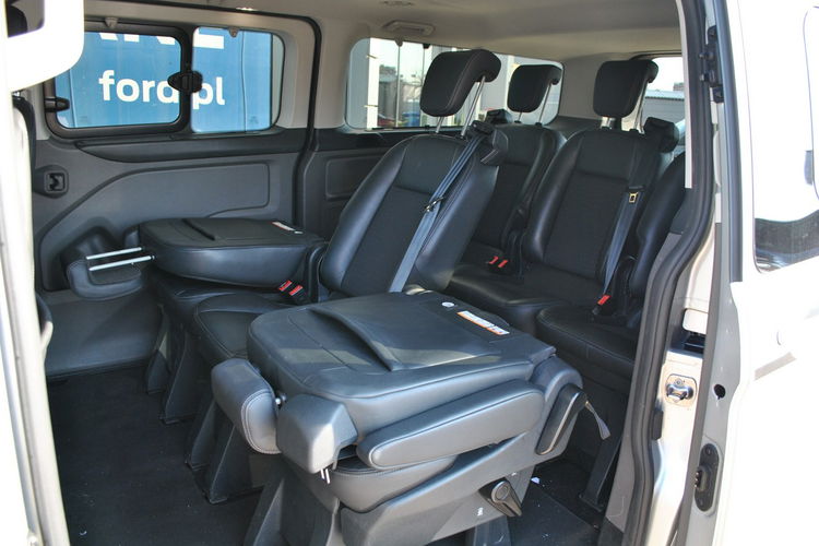 Tourneo Custom 2.0EcoBlue 185KM Hybrid M6 Sport 320L2 8-osobowy ASO Forda zdjęcie 13