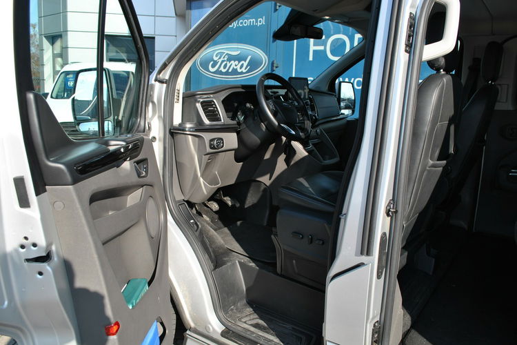 Tourneo Custom 2.0EcoBlue 185KM Hybrid M6 Sport 320L2 8-osobowy ASO Forda zdjęcie 14