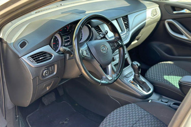 Opel Astra 1.4 145KM Faktura VAT 23% zdjęcie 17
