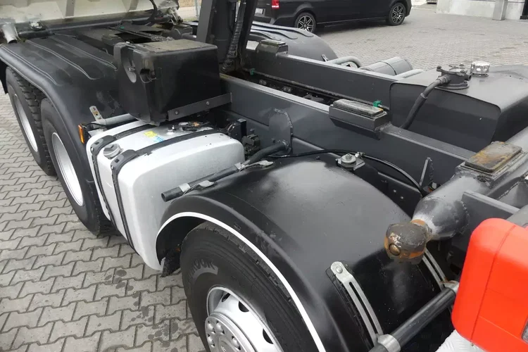 Scania P400 / 8x4 / WYWROTKA / HYDROBURTA / MANUAL / RETARDER / zdjęcie 22