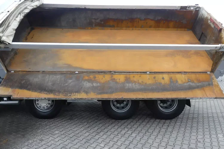 Scania P400 / 8x4 / WYWROTKA / HYDROBURTA / MANUAL / RETARDER / zdjęcie 25