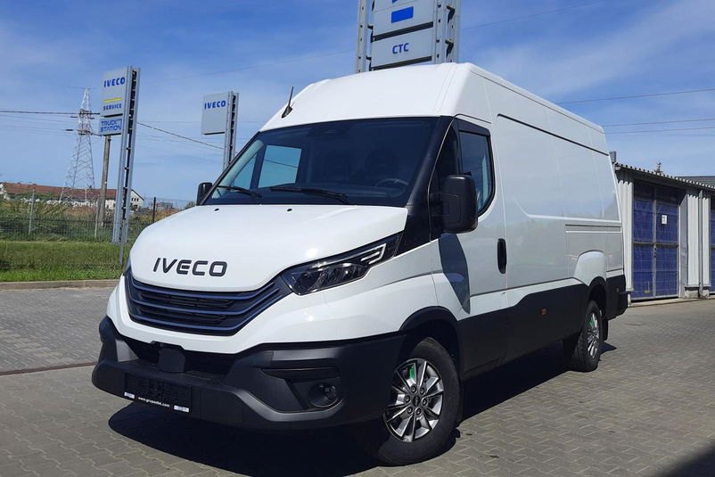 samochód dostawczy Iveco zdjęcie 1