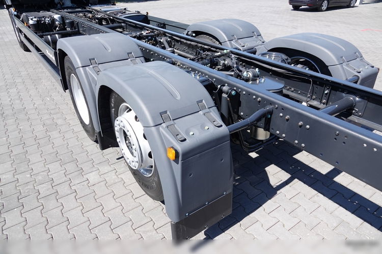 MAN TGX 26.520 / 6x2 / RAMA DŁ. 9.1M / OŚ PODNOSZONA / SKRĘTNA  / DO ZABUDOWY / FABRYCZNIE NOWY  zdjęcie 15