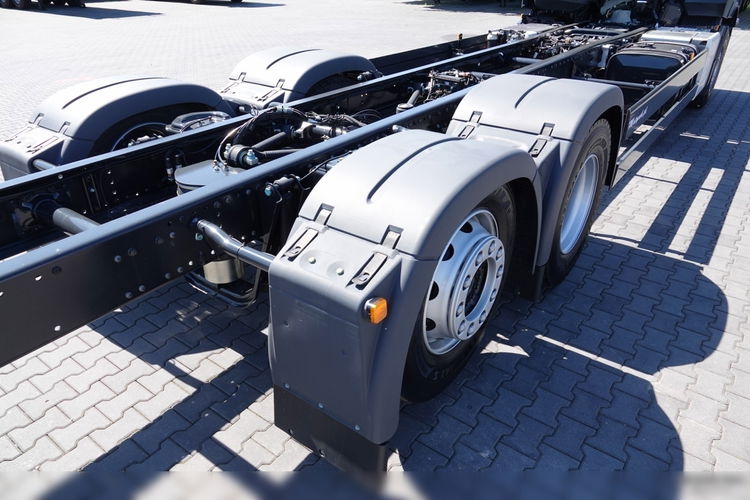MAN TGX 26.520 / 6x2 / RAMA DŁ. 9.1M / OŚ PODNOSZONA / SKRĘTNA  / DO ZABUDOWY / FABRYCZNIE NOWY  zdjęcie 18