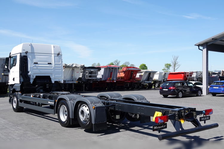 MAN TGX 26.520 / 6x2 / RAMA DŁ. 9.1M / OŚ PODNOSZONA / SKRĘTNA  / DO ZABUDOWY / FABRYCZNIE NOWY  zdjęcie 4