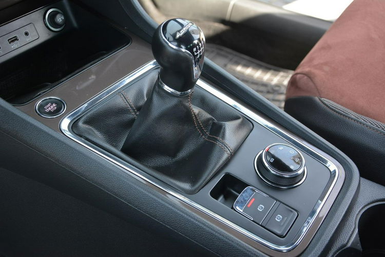 Seat Ateca Xcellence 4x4 Full Led Navi Kamera Alcantara 2xParktr. Hak zdjęcie 33