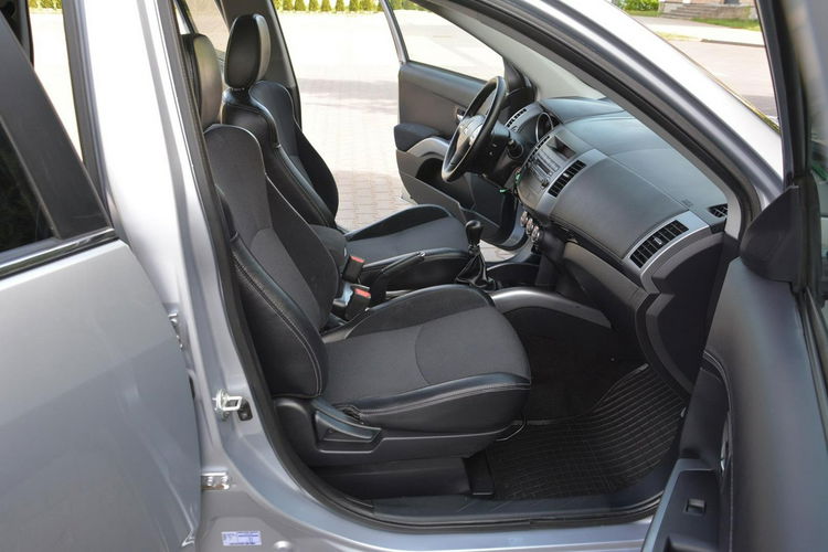 Outlander 2.0(147KM)Lift pół-Skóry Klima Hak ASO Mitsubishi do końca zdjęcie 16