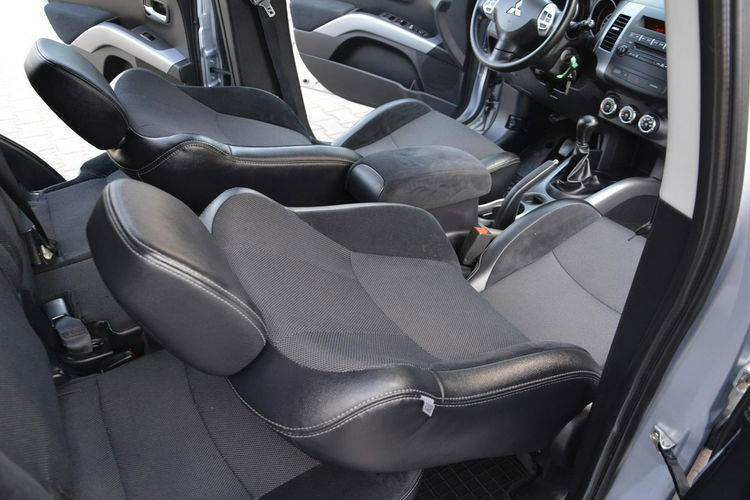 Outlander 2.0(147KM)Lift pół-Skóry Klima Hak ASO Mitsubishi do końca zdjęcie 18