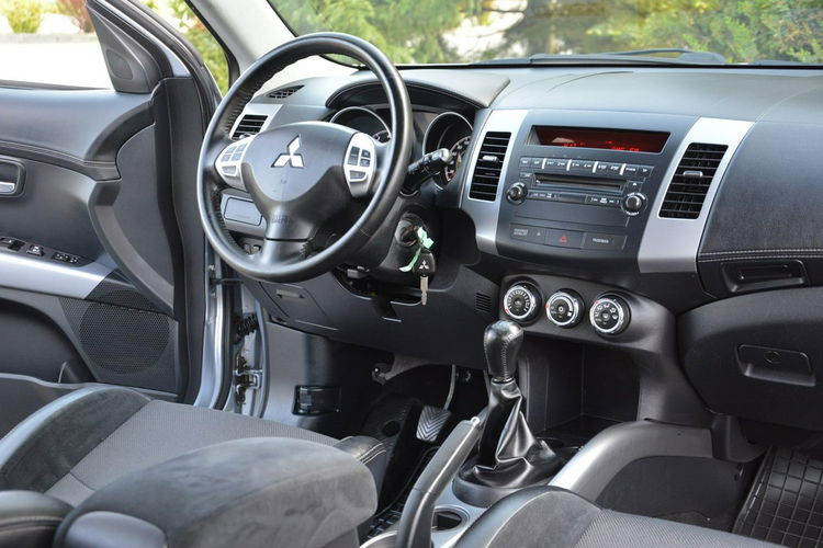 Outlander 2.0(147KM)Lift pół-Skóry Klima Hak ASO Mitsubishi do końca zdjęcie 19